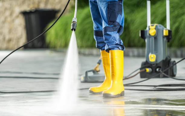 Best Commercial Pressure Washing  in Summitville, IN